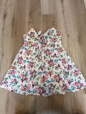 Moodie Front Tie White Floral Cotton Summer Dress Size Medium